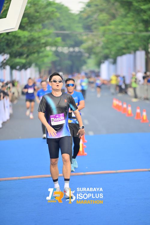 Race photo from SURABAYA ISOPLUS MARATHON 2025