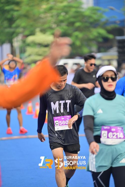 Race photo from SURABAYA ISOPLUS MARATHON 2025