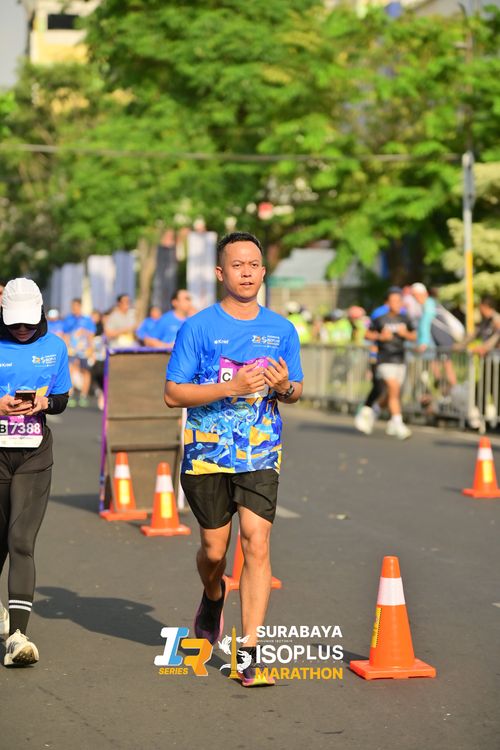 Race photo from SURABAYA ISOPLUS MARATHON 2025