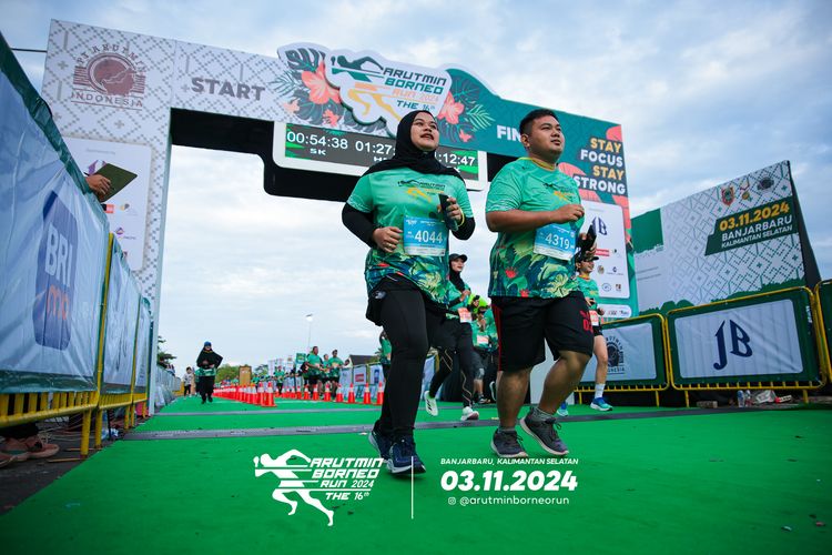 Race photo from Arutmin Borneo Run 2024