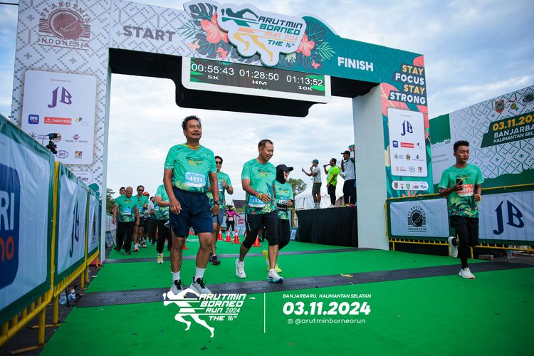 Race photo from Arutmin Borneo Run 2024