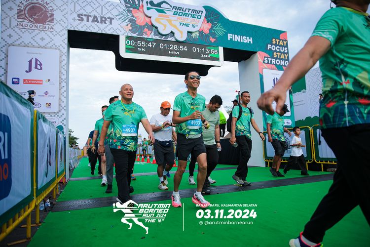 Race photo from Arutmin Borneo Run 2024