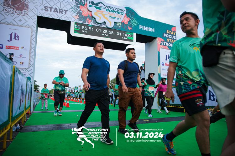 Race photo from Arutmin Borneo Run 2024