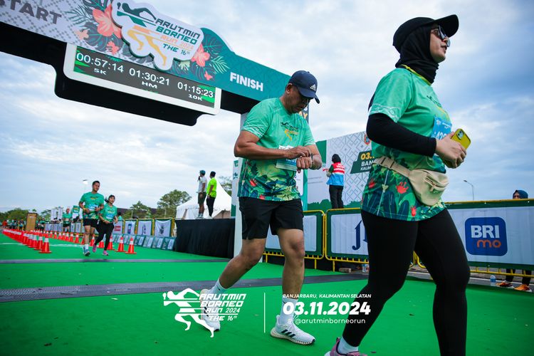 Race photo from Arutmin Borneo Run 2024
