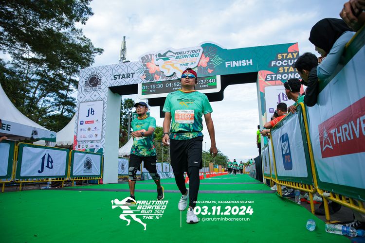 Race photo from Arutmin Borneo Run 2024