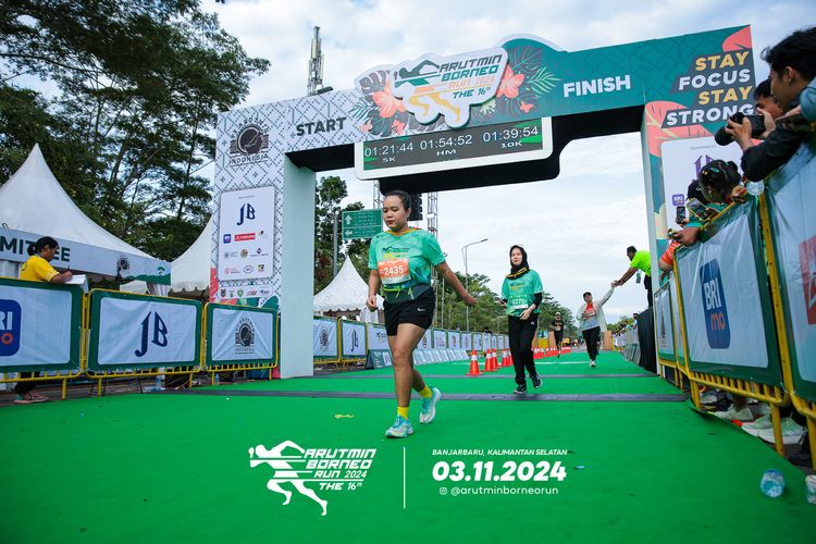 Race photo from Arutmin Borneo Run 2024