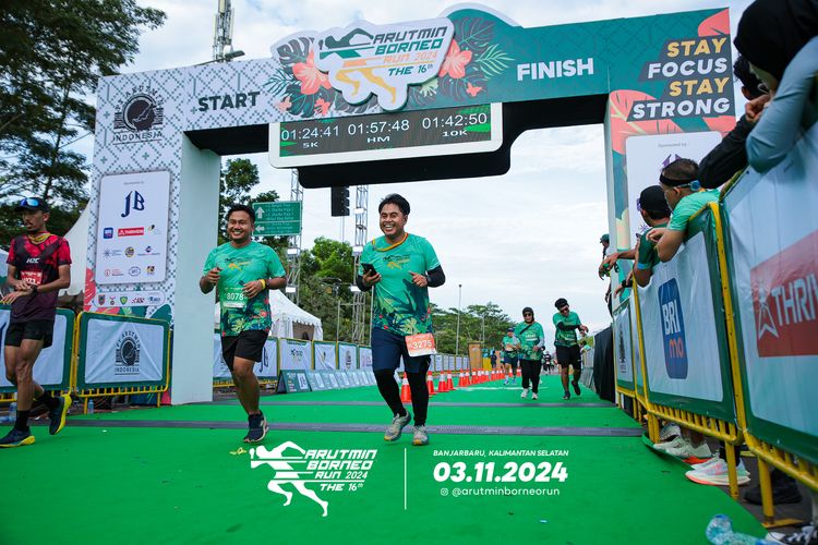 Race photo from Arutmin Borneo Run 2024