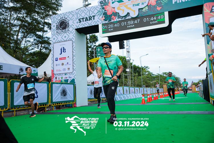 Race photo from Arutmin Borneo Run 2024