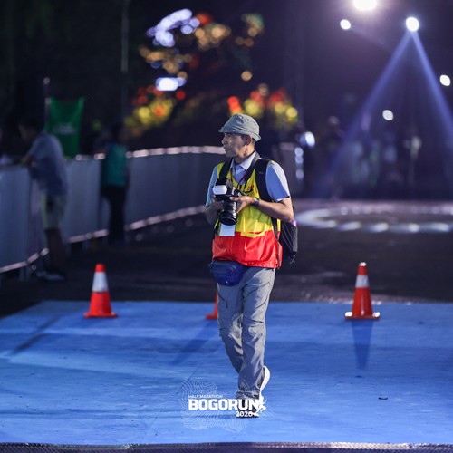 Race photo from BOGORUN 2026