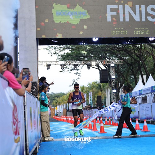 Race photo from BOGORUN 2026