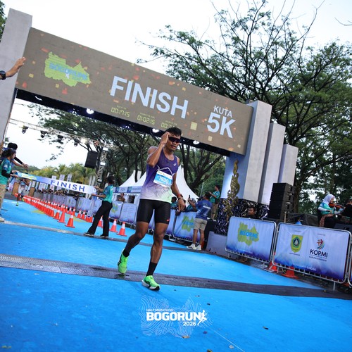 Race photo from BOGORUN 2026