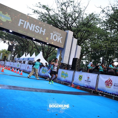 Race photo from BOGORUN 2026