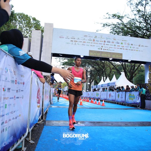 Race photo from BOGORUN 2026