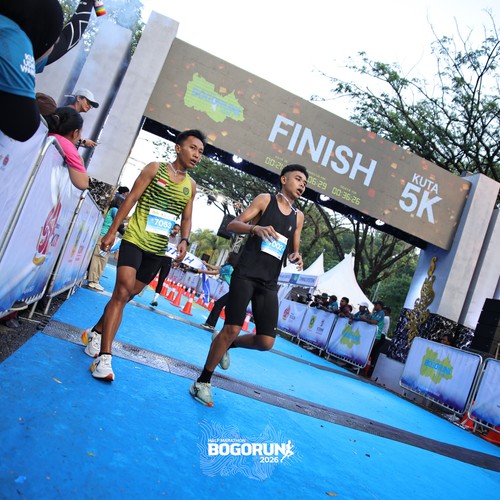 Race photo from BOGORUN 2026