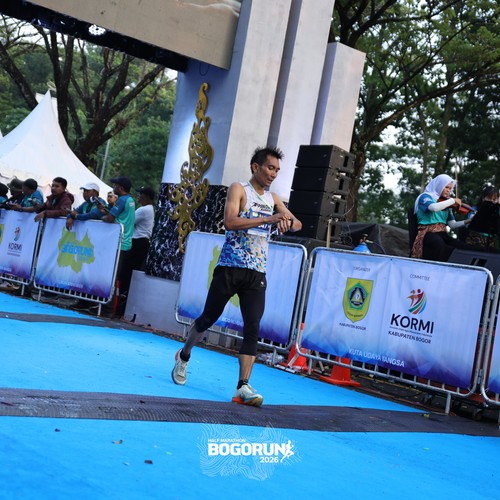 Race photo from BOGORUN 2026