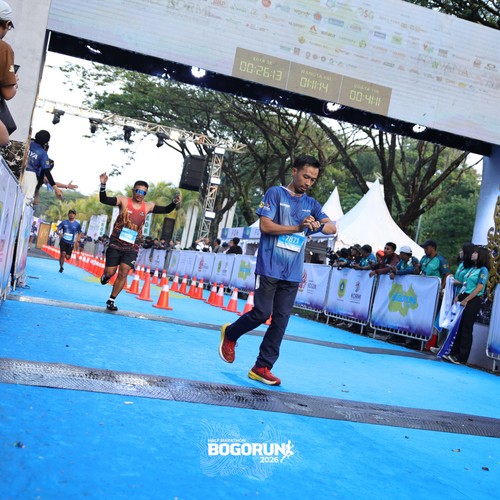 Race photo from BOGORUN 2026