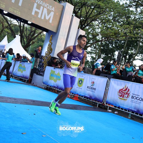 Race photo from BOGORUN 2026