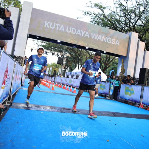 Race photo from BOGORUN 2026