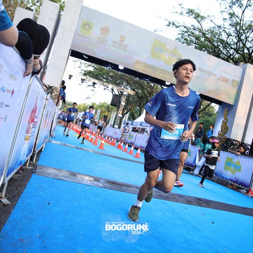 Race photo from BOGORUN 2026