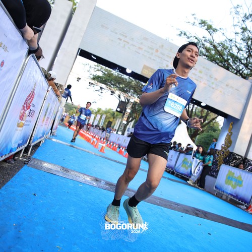 Race photo from BOGORUN 2026