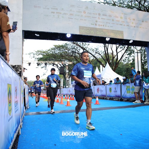 Race photo from BOGORUN 2026