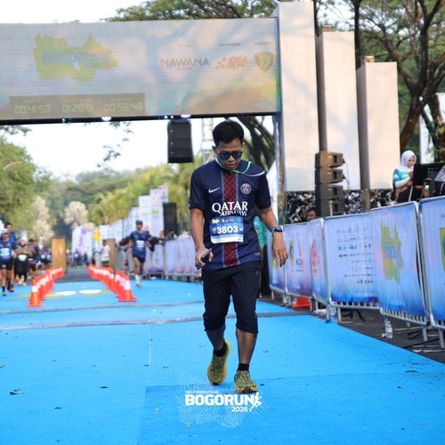 Race photo from BOGORUN 2026