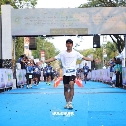 Race photo from BOGORUN 2026
