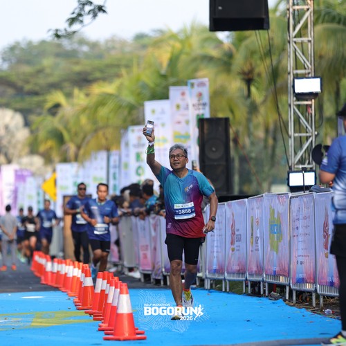 Race photo from BOGORUN 2026