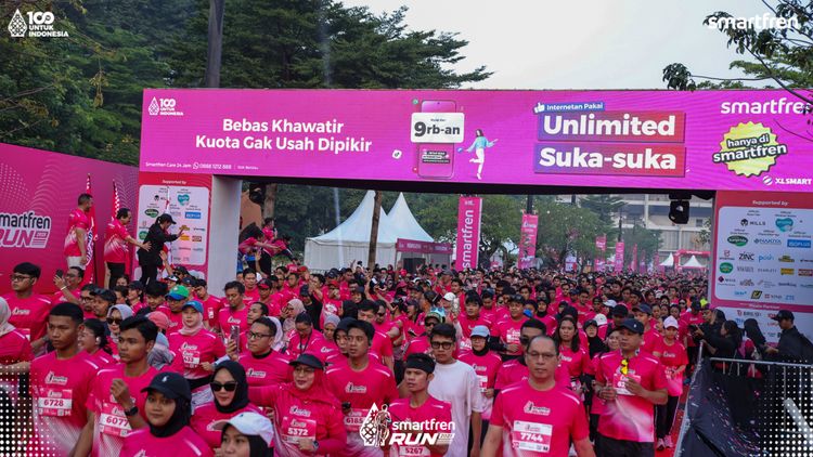 Race photo from Smartfren Run 2025 
