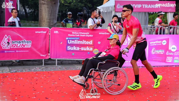Race photo from Smartfren Run 2025 