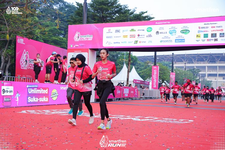 Race photo from Smartfren Run 2025 