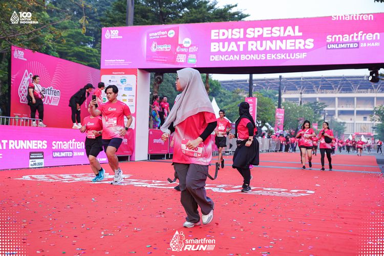 Race photo from Smartfren Run 2025 