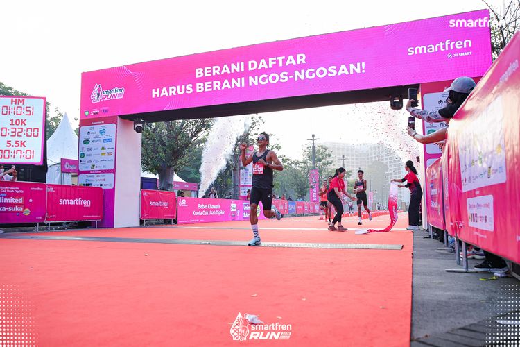 Race photo from Smartfren Run 2025 
