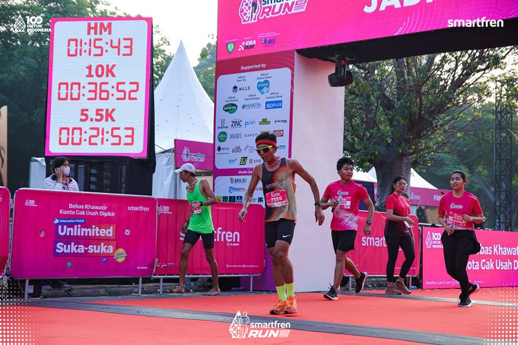 Race photo from Smartfren Run 2025 