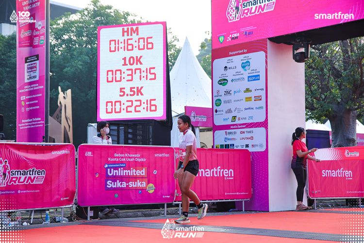 Race photo from Smartfren Run 2025 