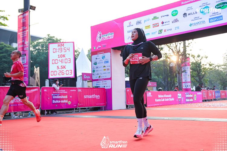 Race photo from Smartfren Run 2025 