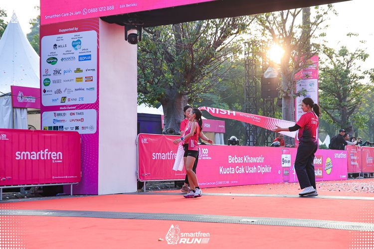Race photo from Smartfren Run 2025 