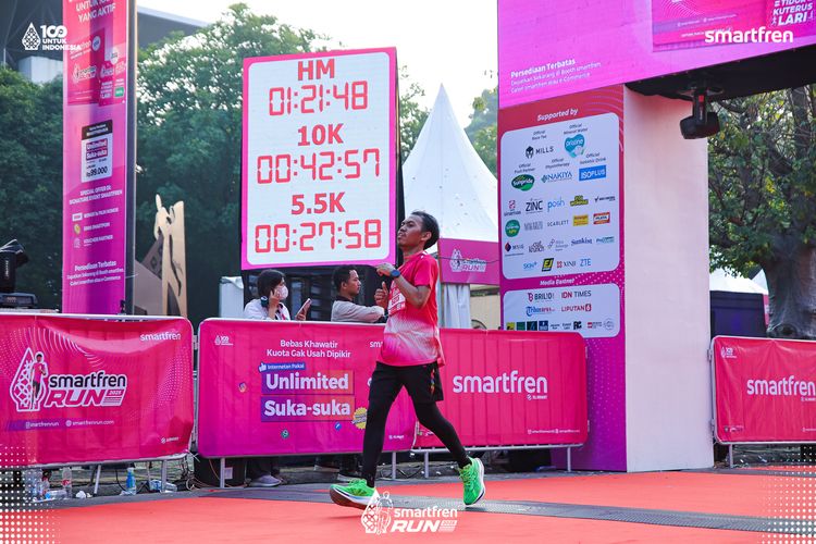 Race photo from Smartfren Run 2025 