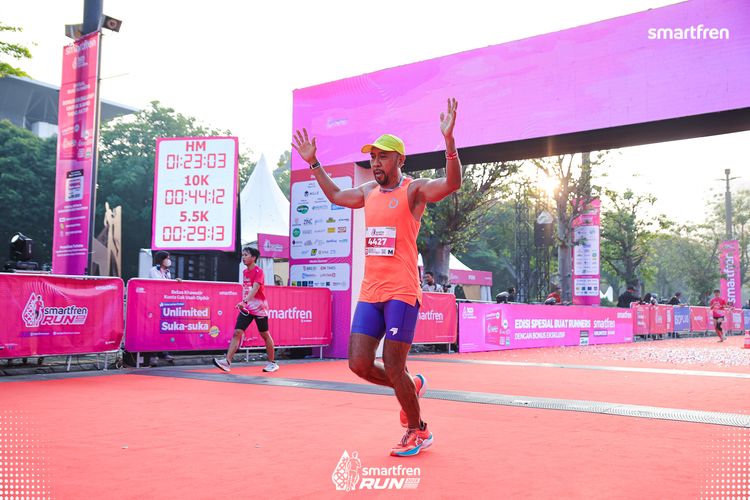 Race photo from Smartfren Run 2025 