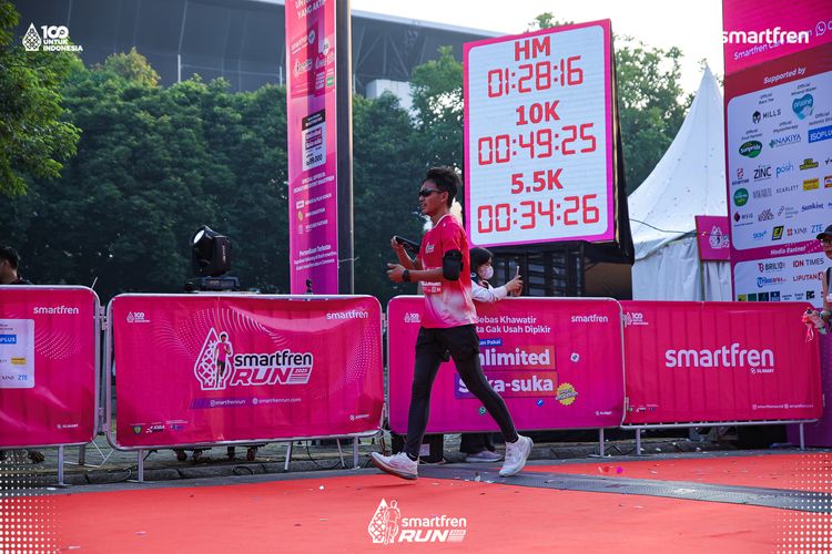 Race photo from Smartfren Run 2025 