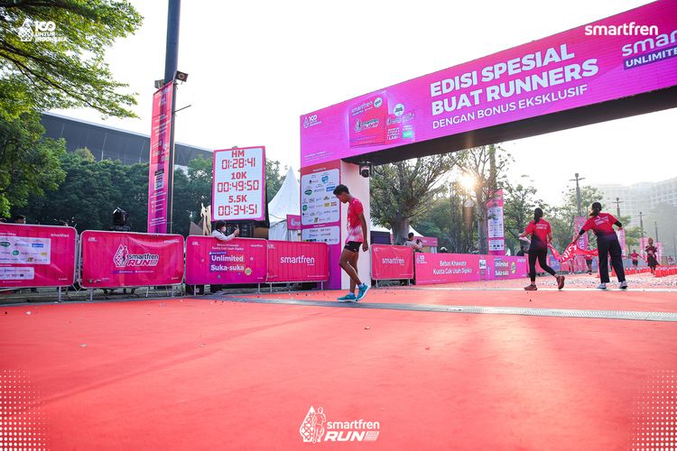 Race photo from Smartfren Run 2025 