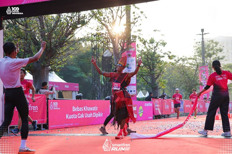 Race photo from Smartfren Run 2025 