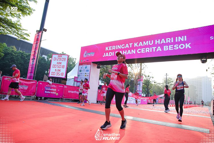 Race photo from Smartfren Run 2025 