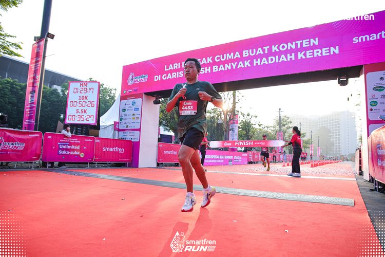 Race photo from Smartfren Run 2025 