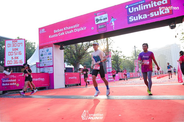 Race photo from Smartfren Run 2025 