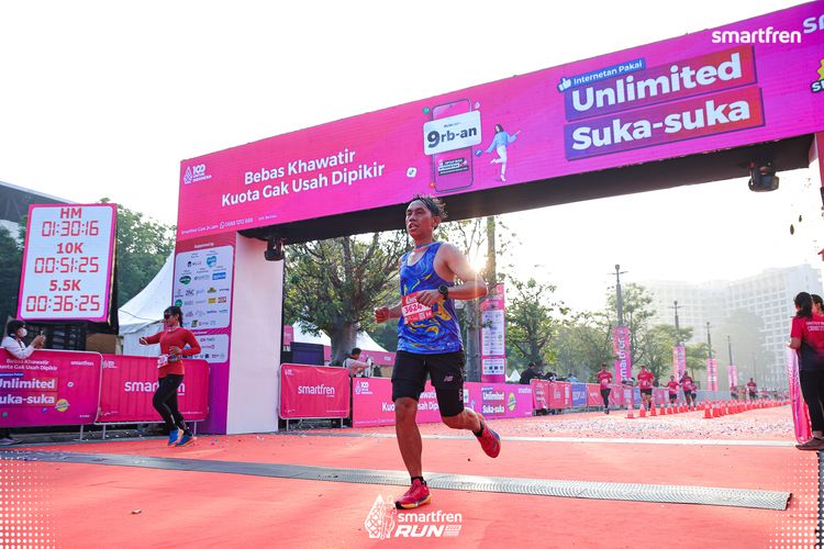 Race photo from Smartfren Run 2025 