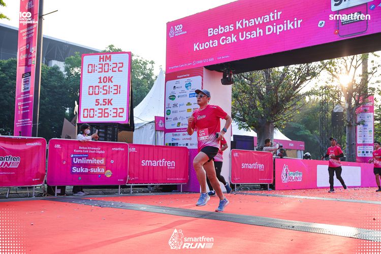 Race photo from Smartfren Run 2025 