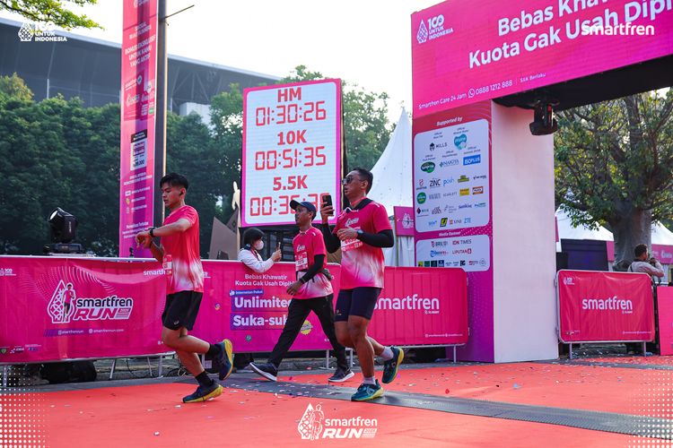 Race photo from Smartfren Run 2025 