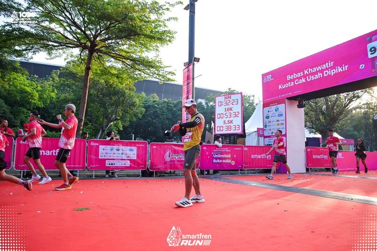 Race photo from Smartfren Run 2025 
