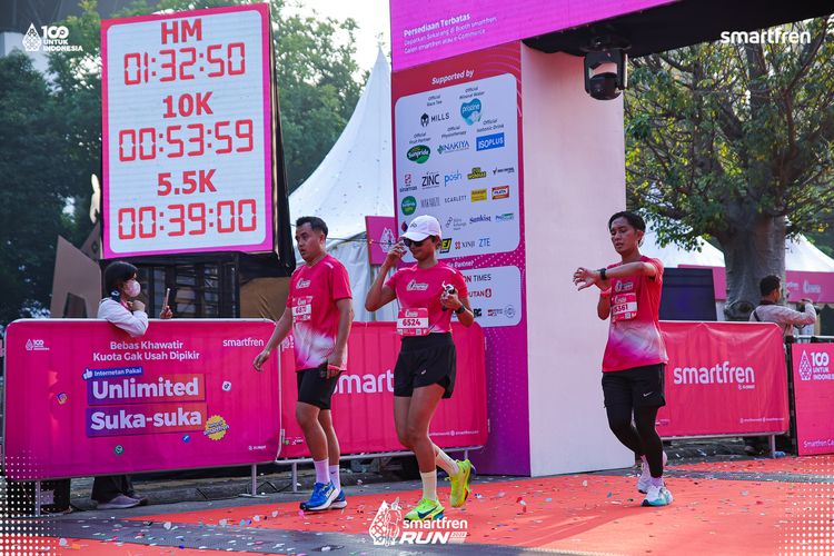 Race photo from Smartfren Run 2025 